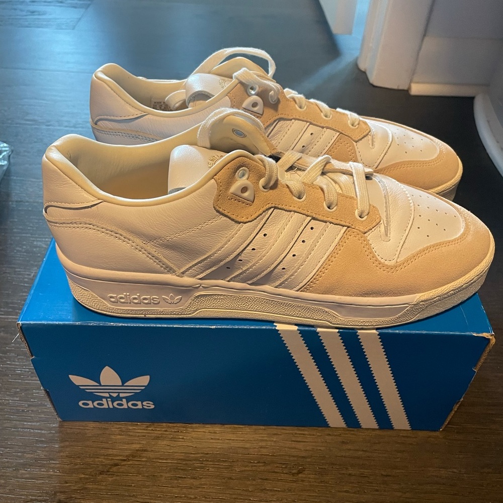 Adidas Rivalry Low